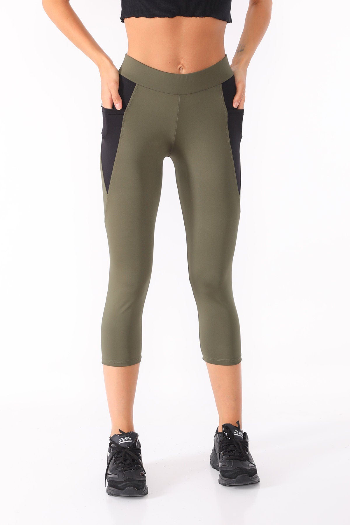 Capris Low Waist with Pockets Green